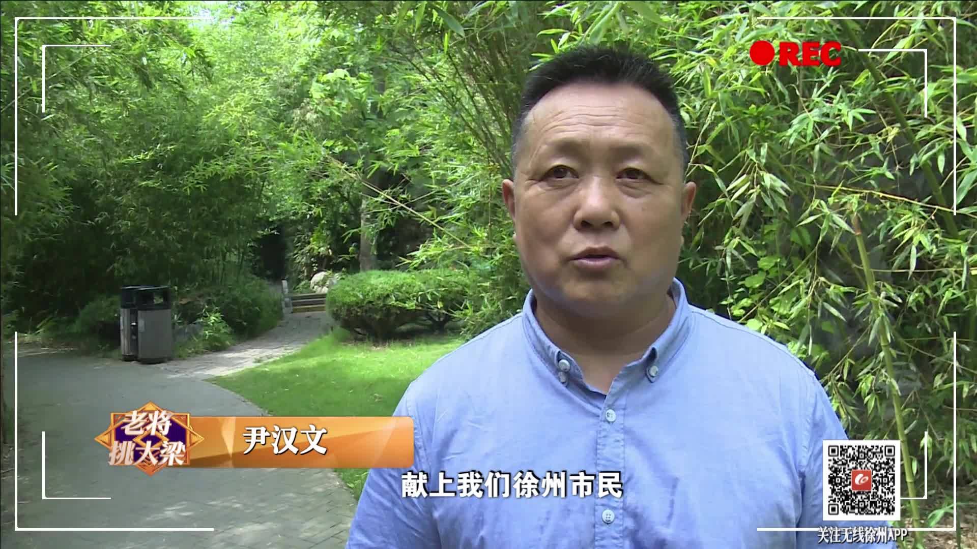 因?yàn)槲覑圩鎳?guó)，我才更愛這綠色的軍衣