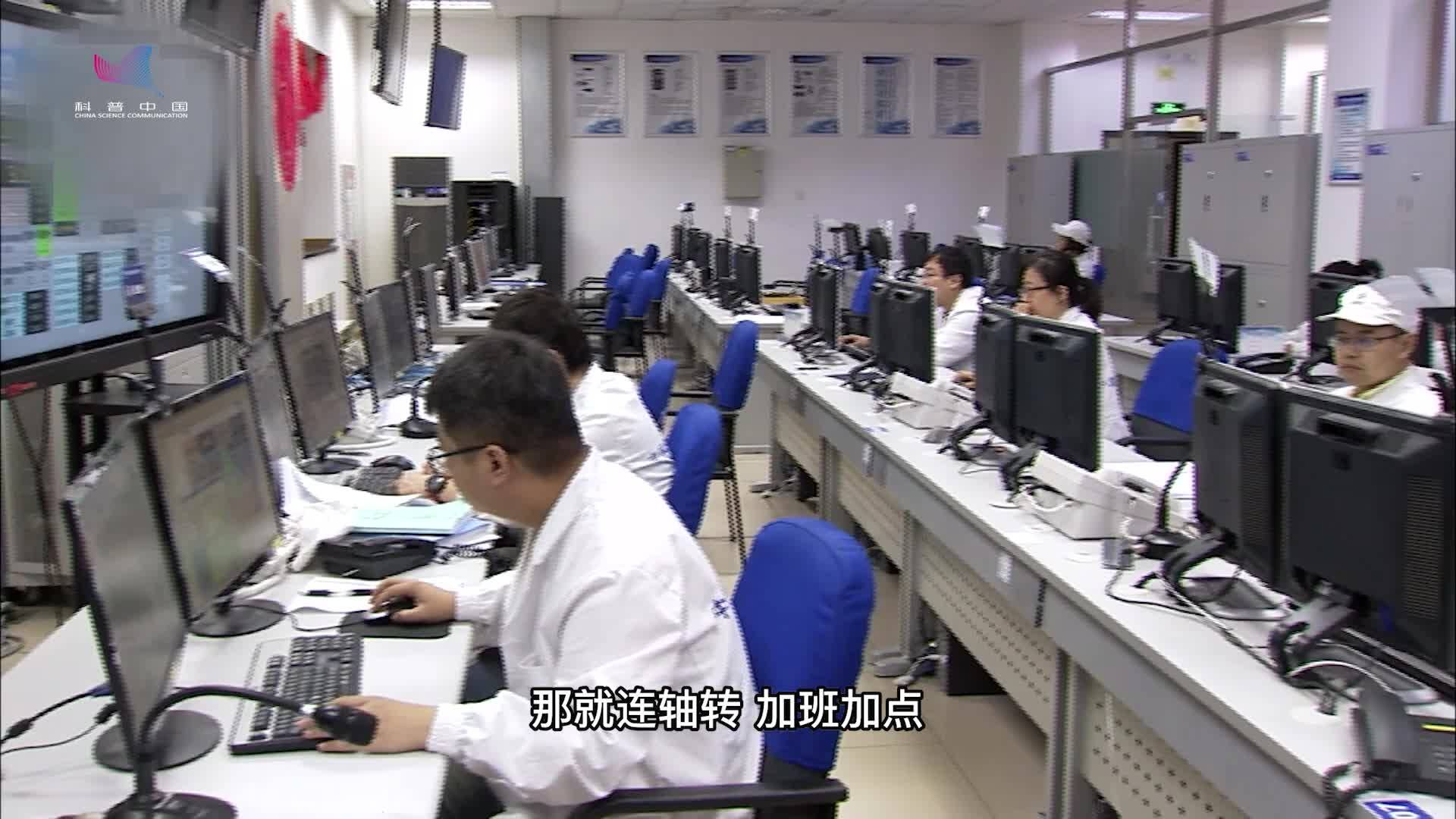 《時(shí)代鏡像》爭分奪秒的北斗人生