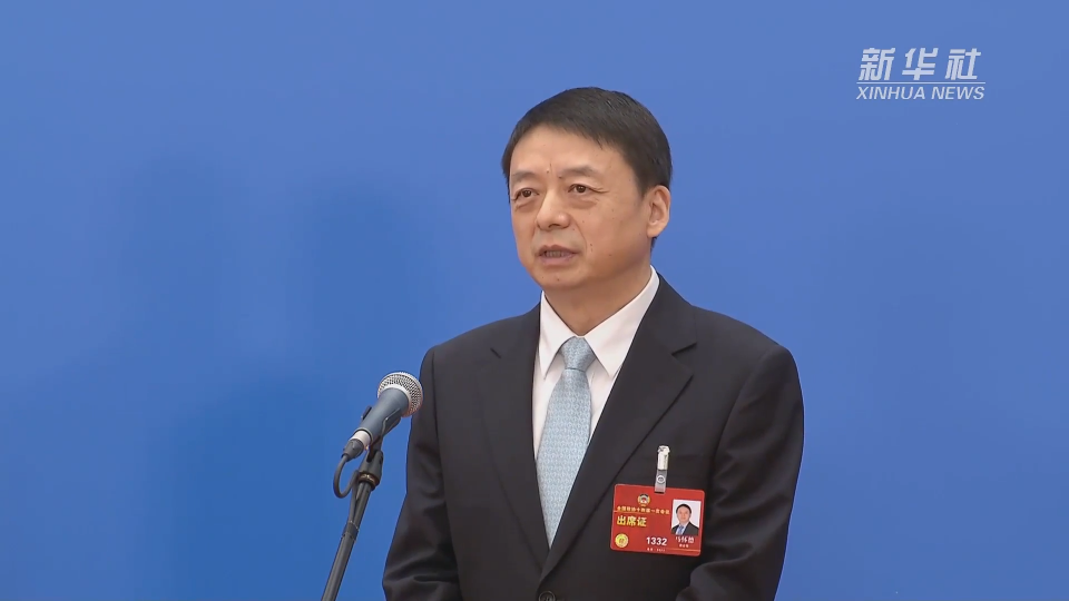 委員通道｜馬懷德：把個(gè)人理想融入新時(shí)代奮斗中