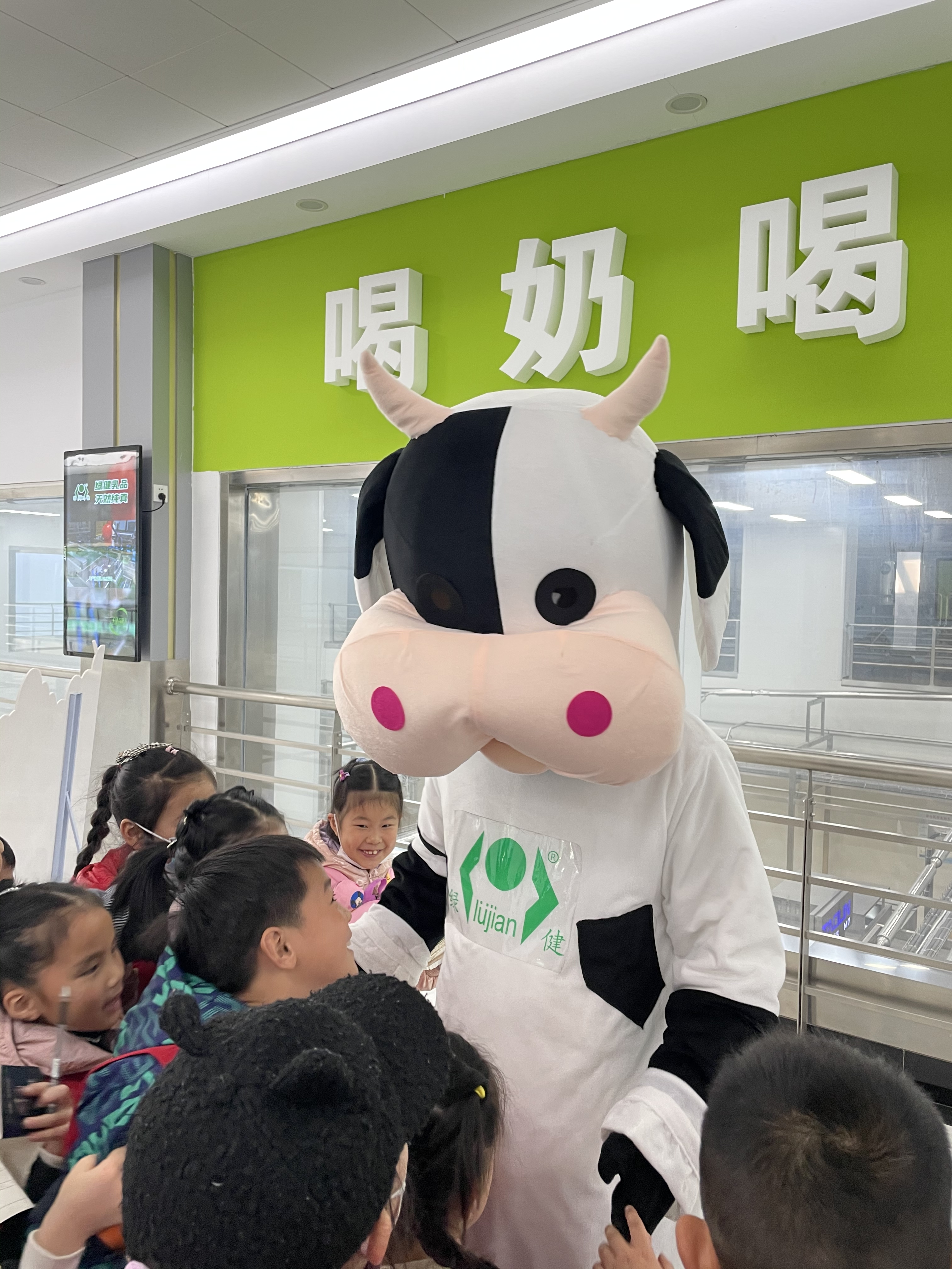 徐州廣電小記者走進(jìn)綠健有感（三）