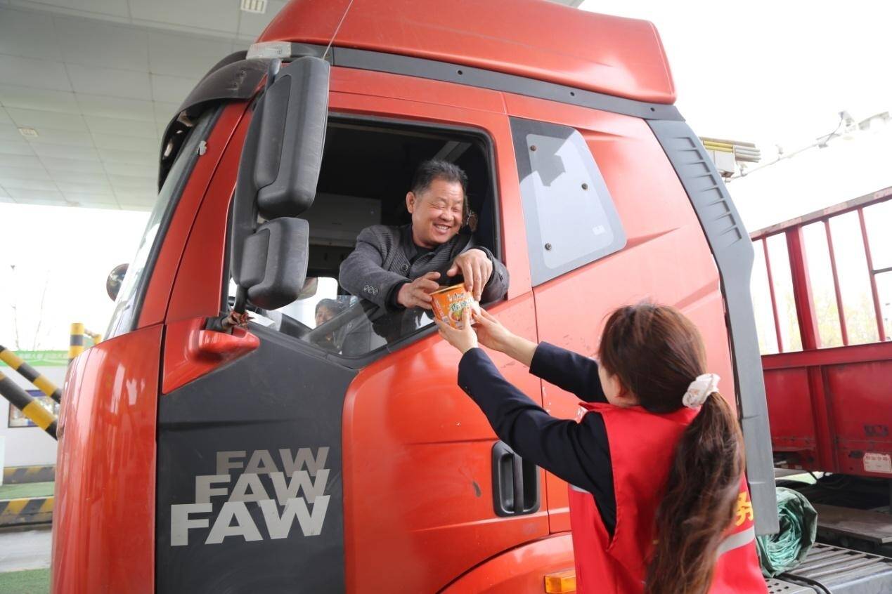 徐州市公路部門保障清明假期路網(wǎng)安暢