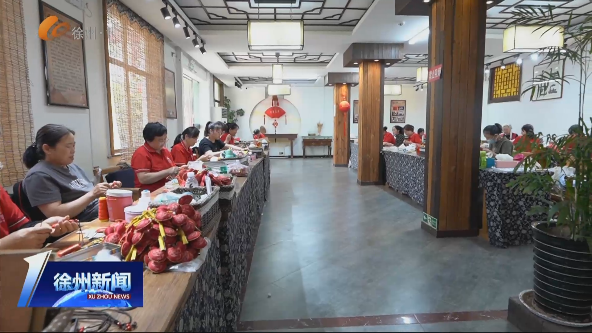 端午至&middot;佩香囊（二）馬莊香包產(chǎn)業(yè)：年產(chǎn)值破千萬  巧手繡出致富路