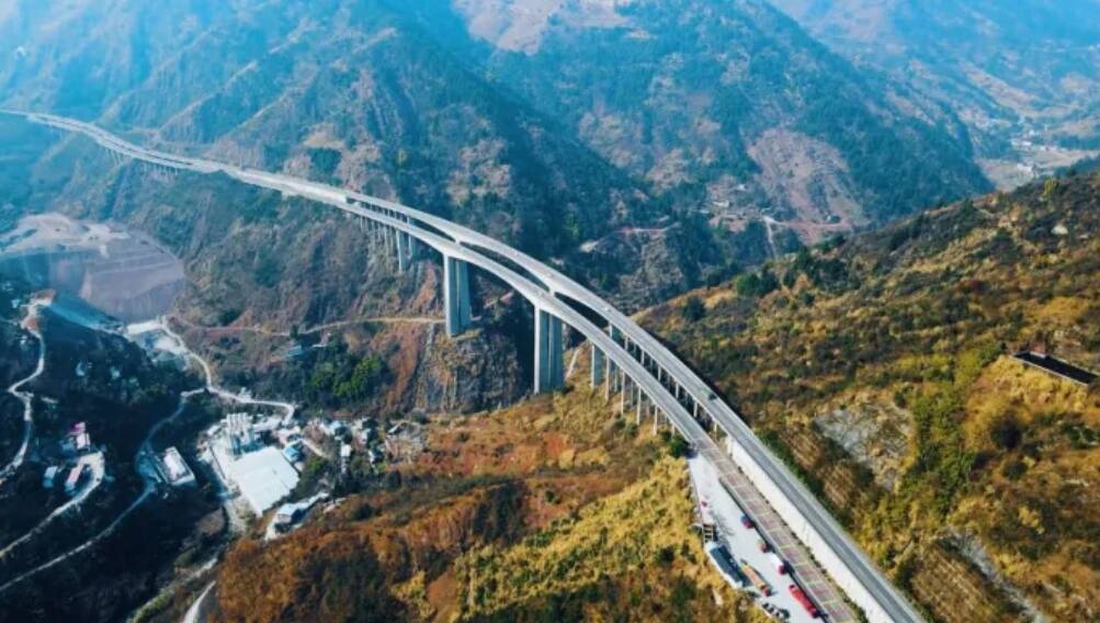 彭派新動力丨鋼鐵智群&ldquo;繪&rdquo;通途