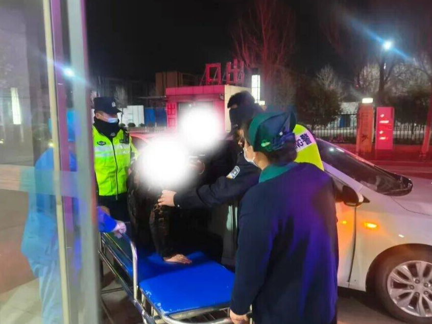 深夜求助！睢寧交警 6 分鐘開辟生命通道