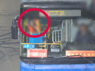 來徐旅游后，這對山東夫婦帶著錦旗又回來了！