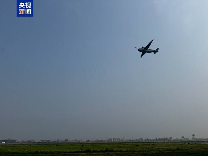 長鷹-8成功首飛 可載重3.5噸的&ldquo;無人空中重卡&rdquo;來了