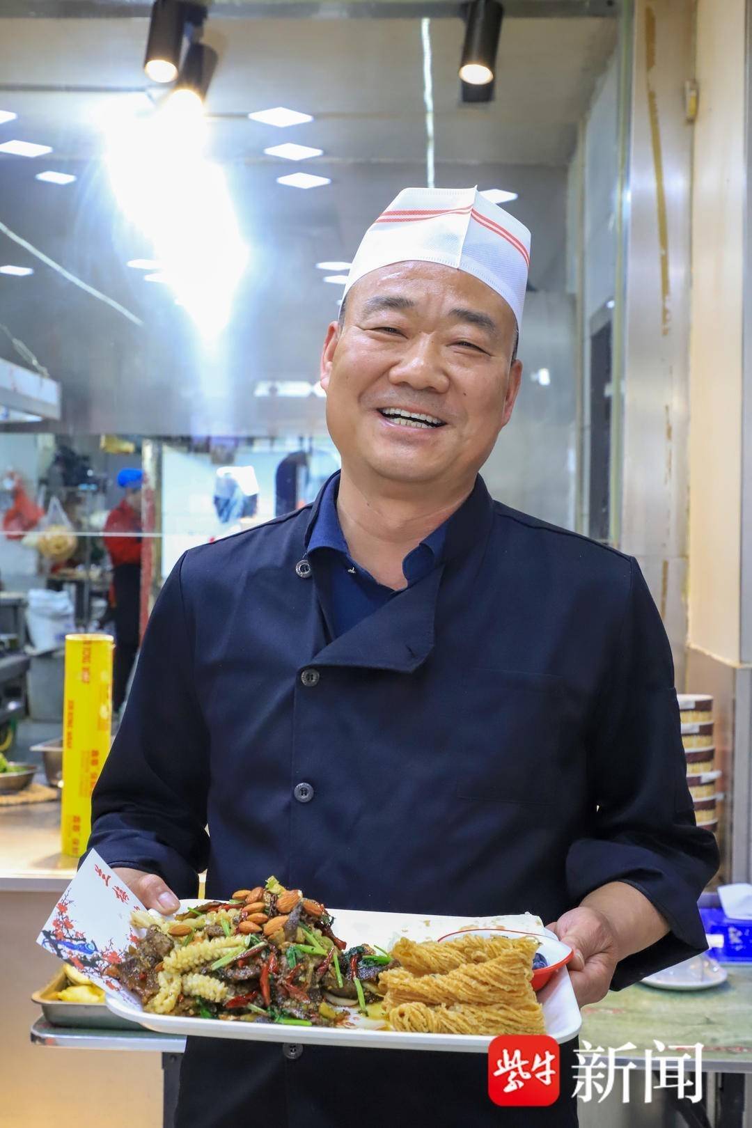 建議全國老公都來學(xué)！徐州52歲大叔為老婆研發(fā)的&ldquo;愛情小炒&rdquo;全網(wǎng)爆火