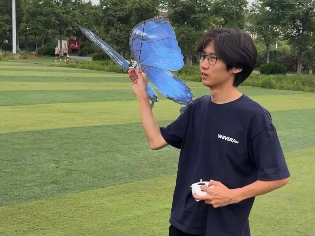 21歲大學生&ldquo;手搓&rdquo;蝴蝶，每只1500元，被婚慶公司搶著要！